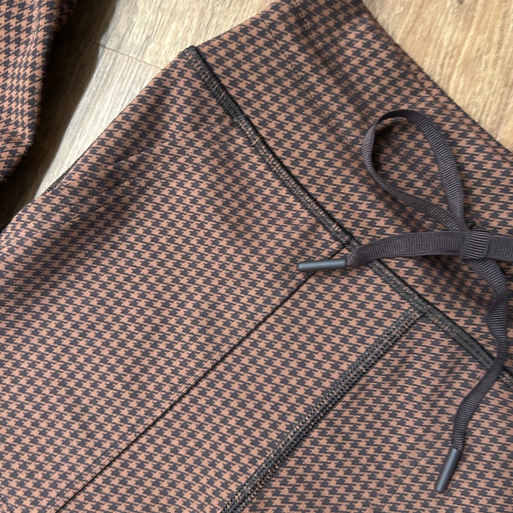 Offline by Aerie Brown Houndstooth Leggings - Picture 3 of 5